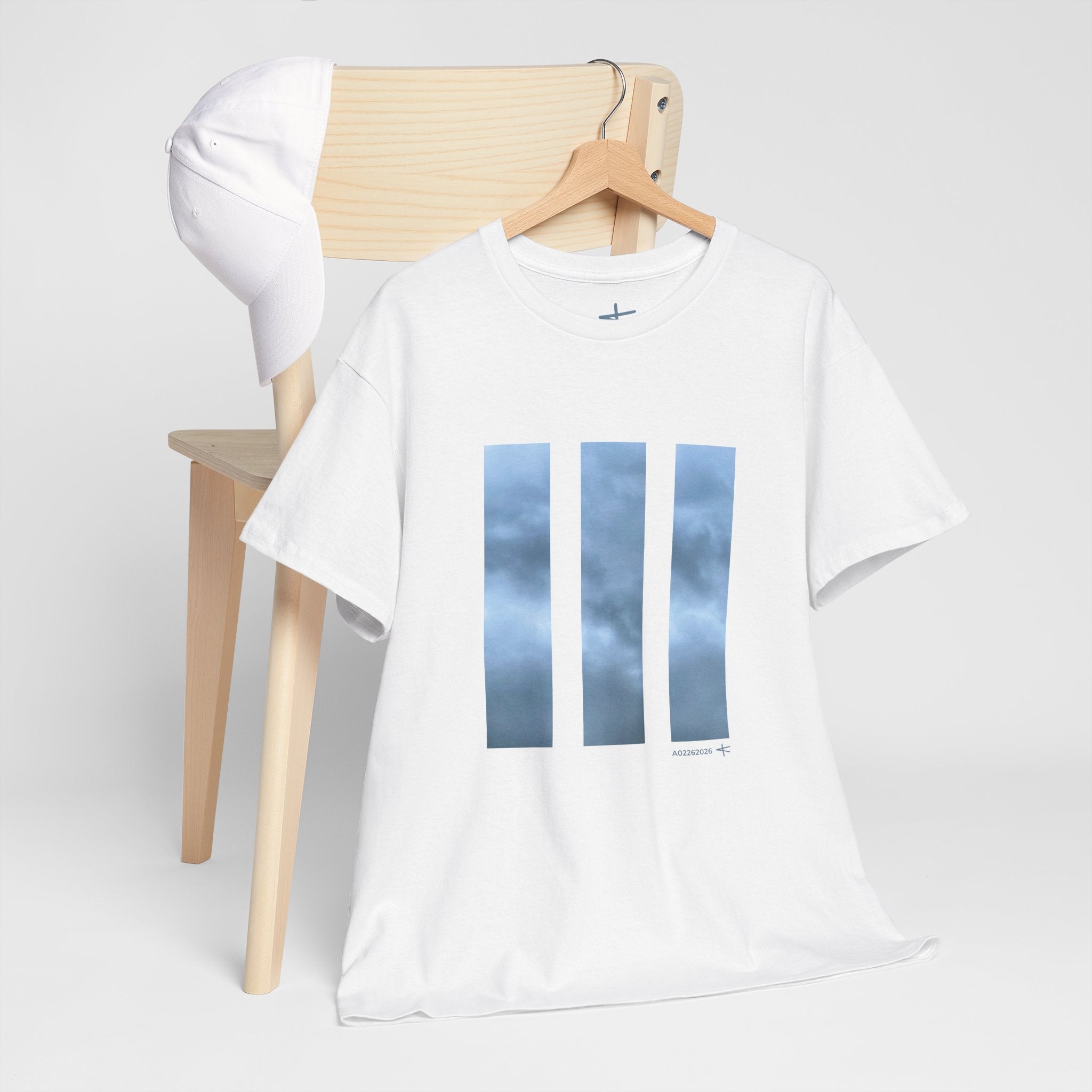 Bleu Ocsana (Gildan Unisex Tee)